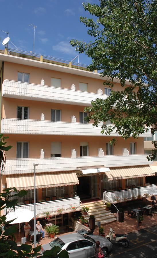 Hotel D'Annunzio Каттолика Экстерьер фото